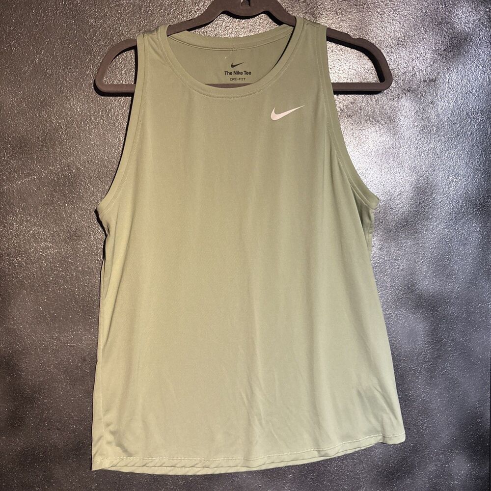 The Nike Tee Dri Fit Tank Top Light Sage Green Women’s L Athletic Training